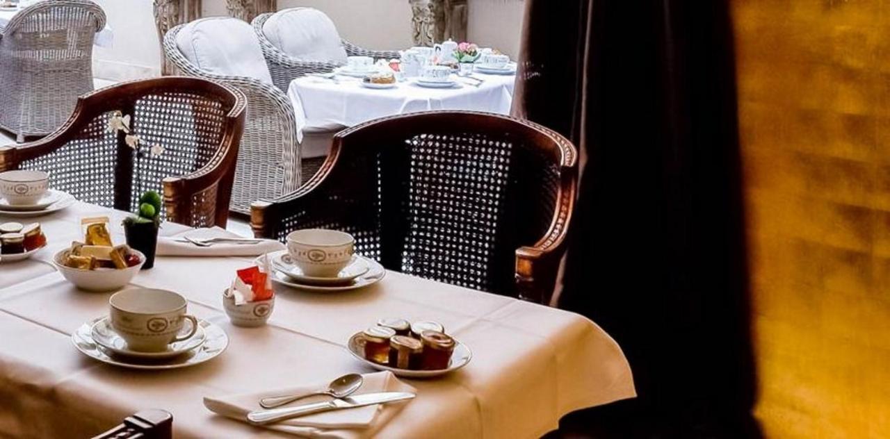 Du Romancier Hotel Parigi