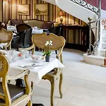 Hotel Du Romancier