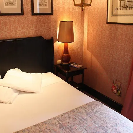 Hotel Du Romancier 3*