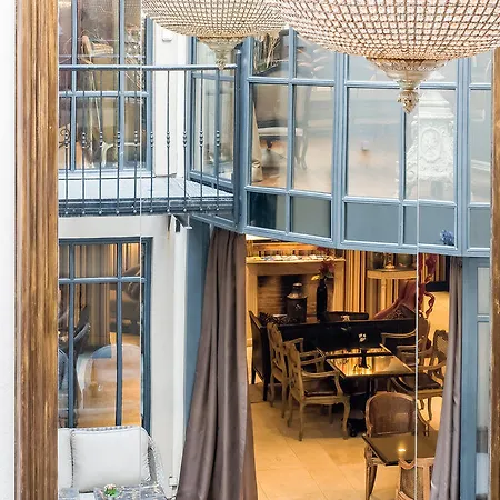 Hotel Du Romancier 3*