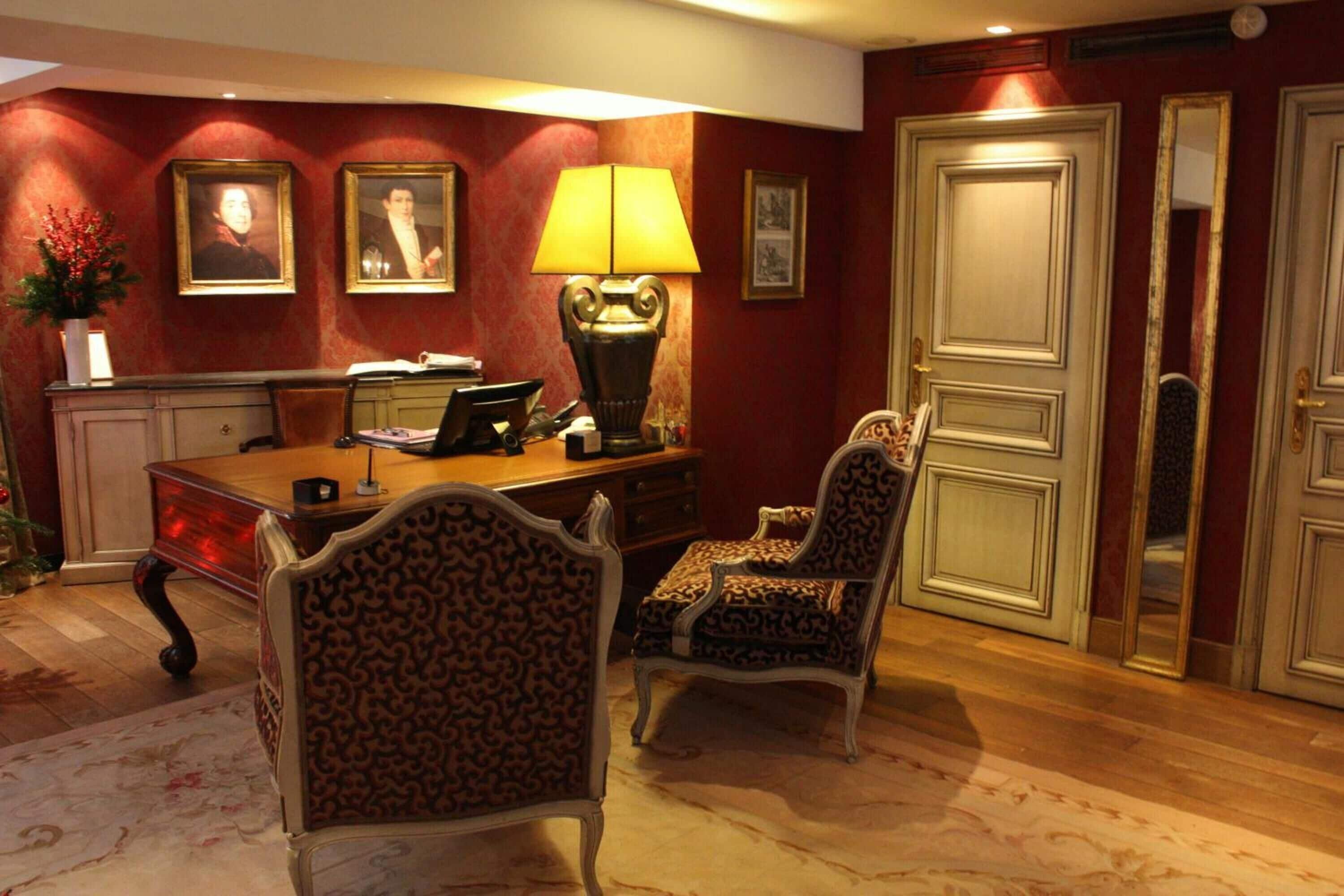 Hotel Du Romancier