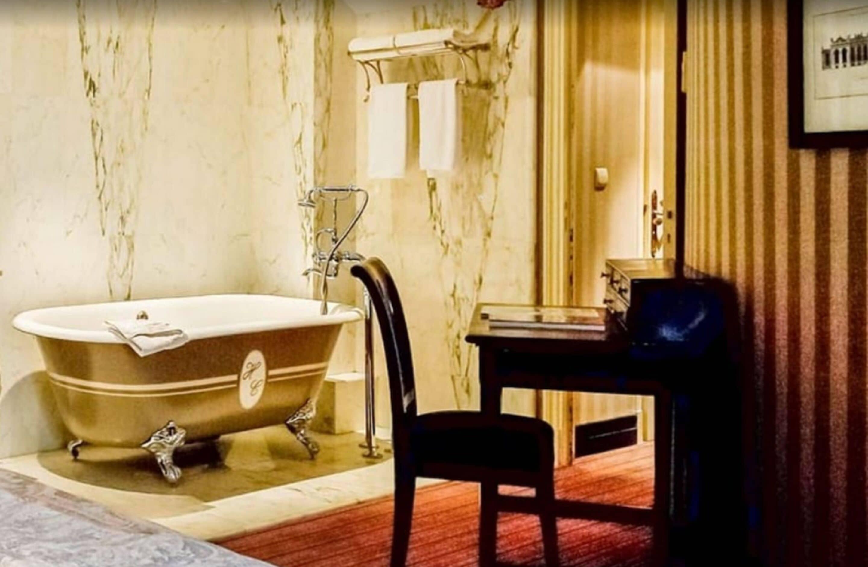 Hotel Du Romancier Parigi