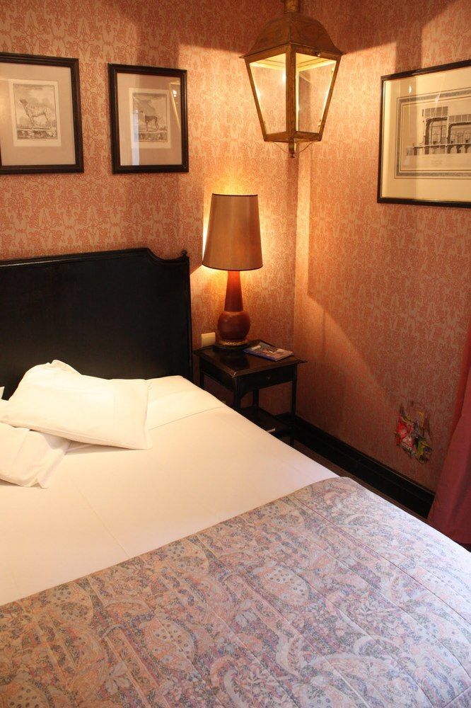 Hotel Du Romancier 3*