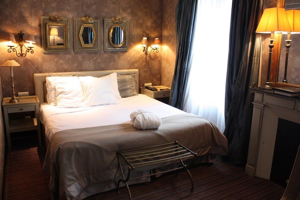 Hotel Du Romancier 3*